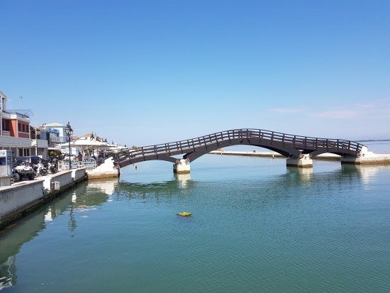 Wooden bridge Lefkada