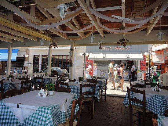 Manias Grill House