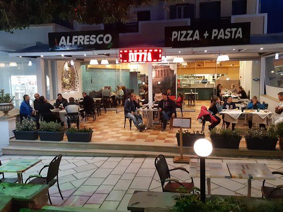 Al Fresco