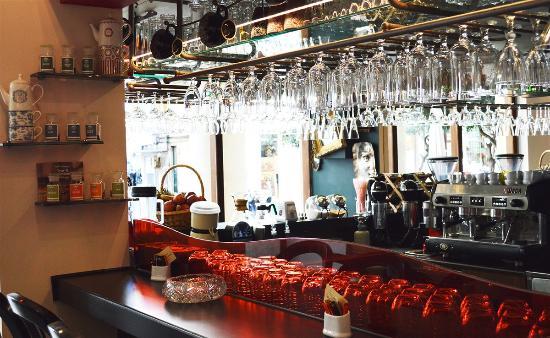 Old Times Cafe-Bar-Bistrot