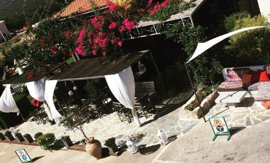 Kafepwleion Cafe Bar