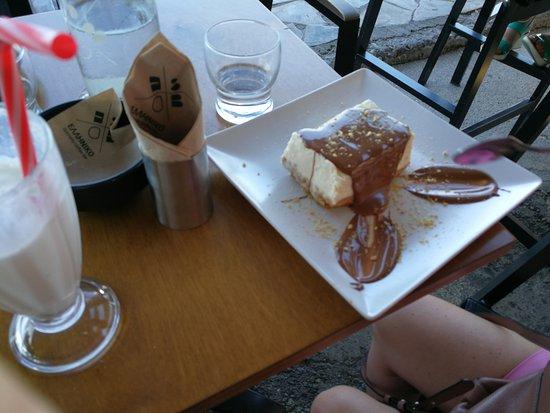 Elliniko Specialty Coffee Bar