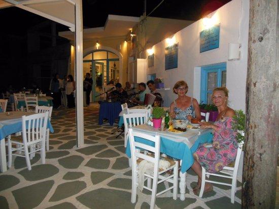Ammos Restaurant Cafe