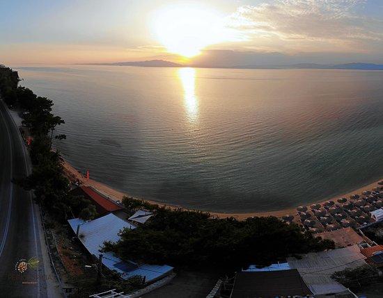 Pefkospilia Tavern & Beach Bar
