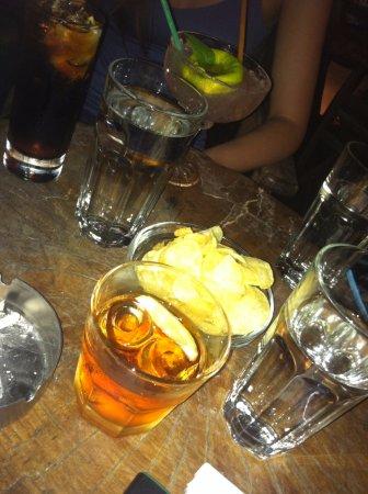 Skaravan Cafe and Bar