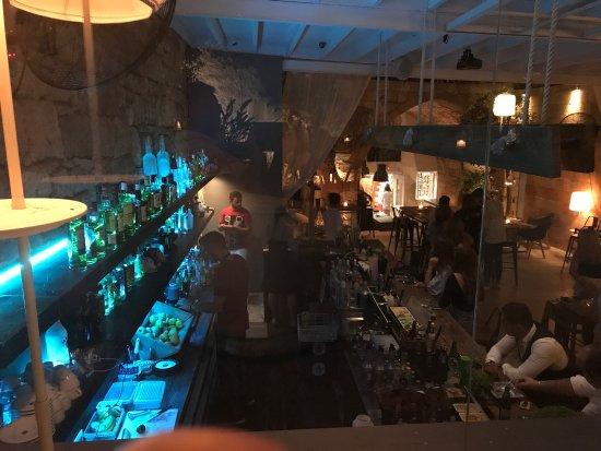 Antika Sushi & Cocktail Bar