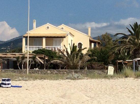 Taverna Avra
