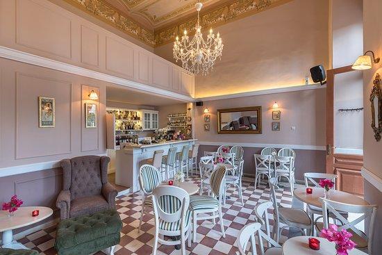 Belle Epoque cafe & Bistro