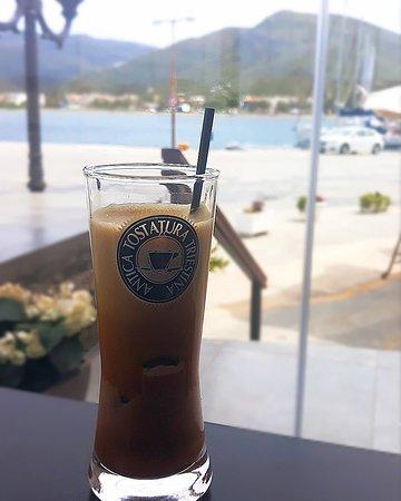 eLmezzo all day Bar Restaurant & Coffee Corner