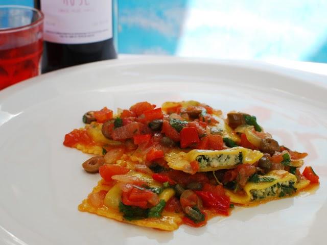 Molos Restaurant & Taverna