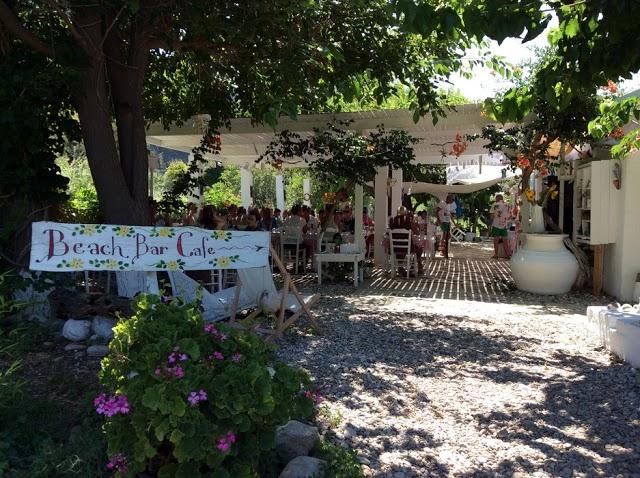 Hippy's Restaurant Beach Bar