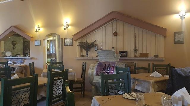 Taverna Elaionas