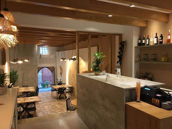 Taverna Kostas