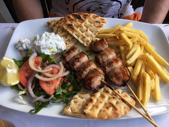 YUM YUM Greek Restaurant