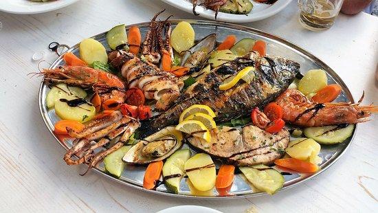 Mythos Grill House