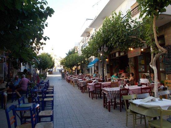 Inochoos Restaurant