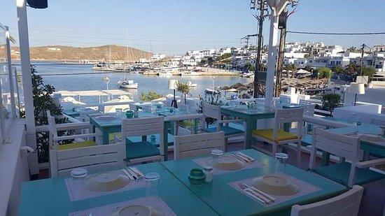 Restaurant Ydrolithos By the Sea