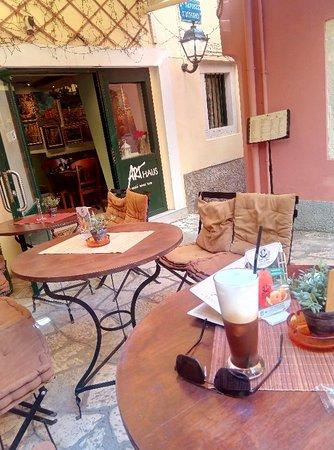 Arthaus Cafe Wine Bar