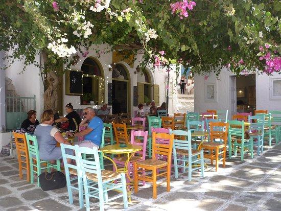 Kafeneio H Nios