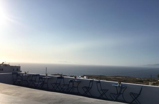 Sunset Sangria Bar