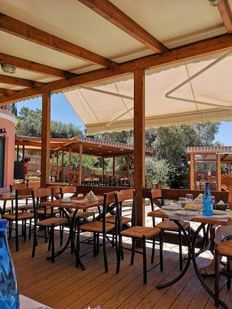 John's Eatery Taverna
