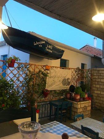 Taverna Lakis