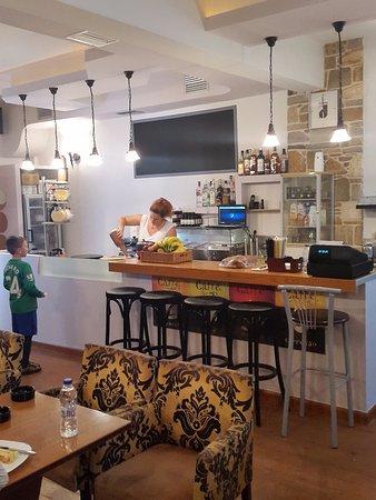 Haris Sweet Land Creperie Gelaterie