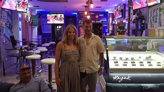 Yacht Cafe Bar