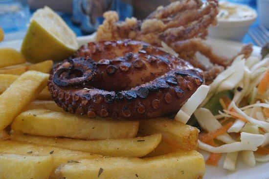 Dionysos Taverna