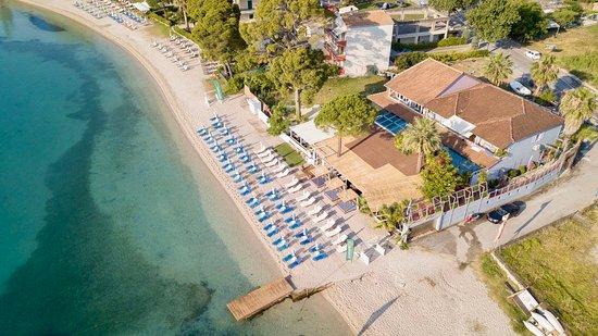 Sail Inn Beach Bar