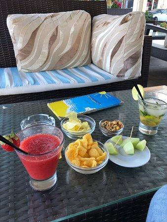 Ammos Cafe