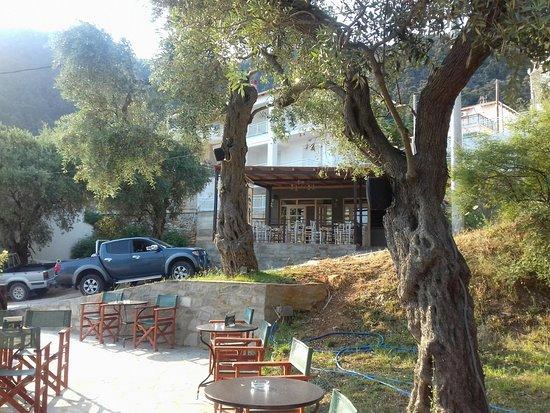 Cafe Limanaki