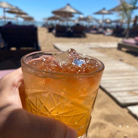 Wave Beach Bar