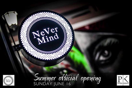 Never Mind Cafe Cocktail Bar