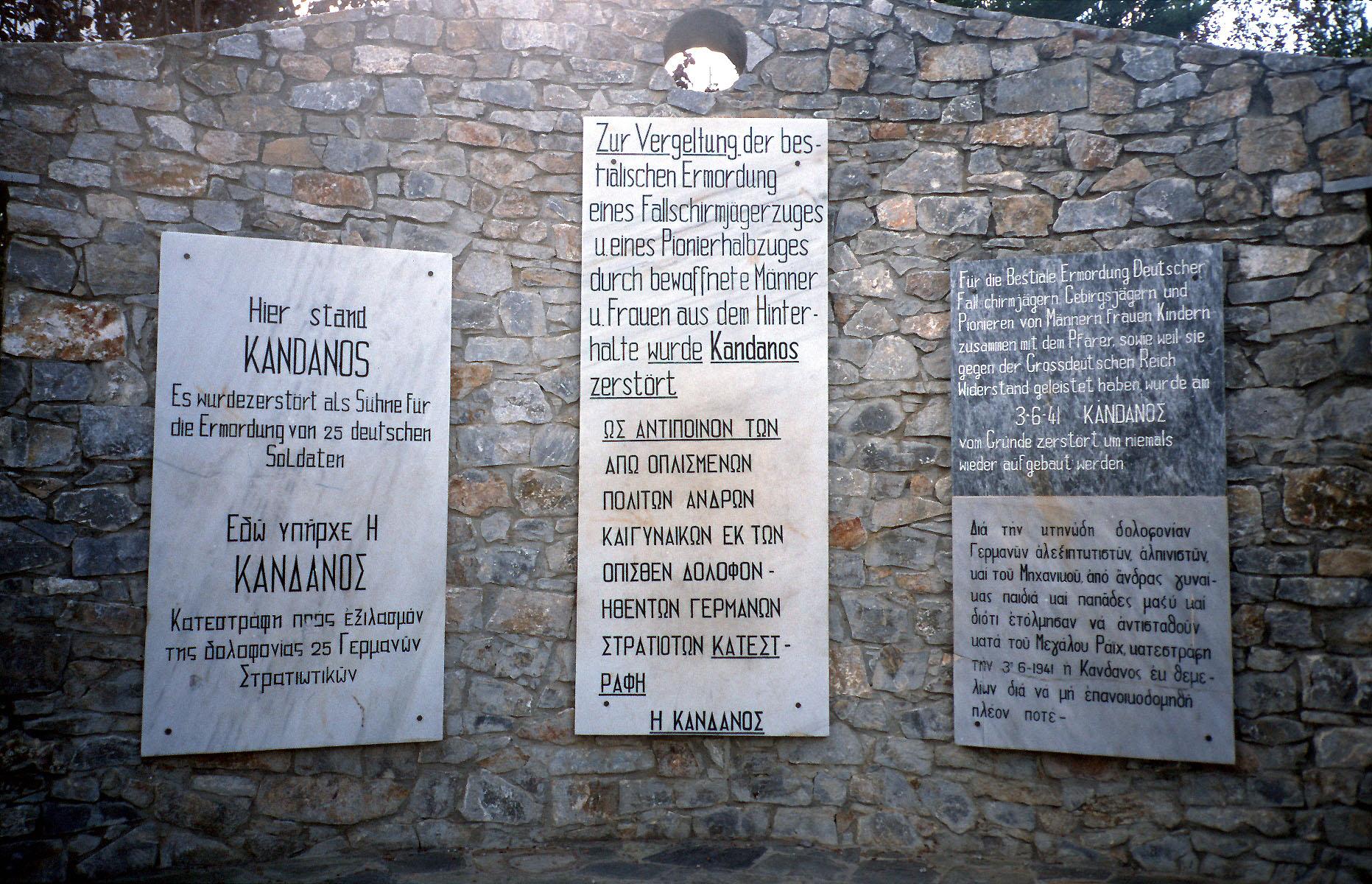 Mémorial du massacre de Kándanos
