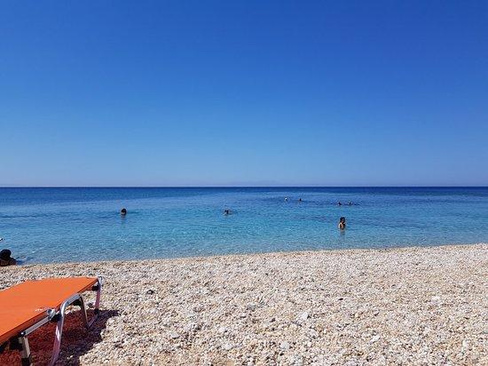 Spiaggia di Agios Isidoros