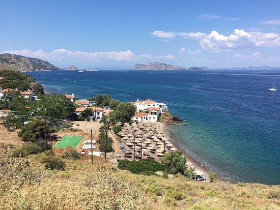 Vlychos Beach