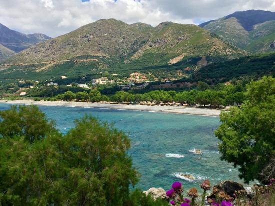 Sfinari Beach