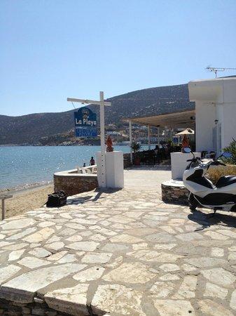 Platys Gialos Beach