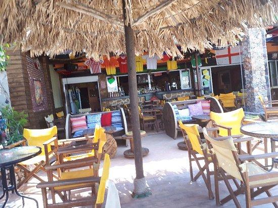 Black Pearl Bar