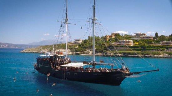 Cretan Daily Cruises - Souda Bay