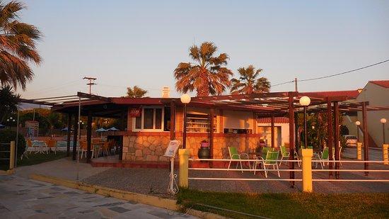 Ammes Pool Bar