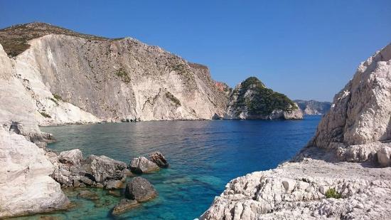 Plakaki Beach
