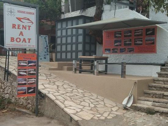 Nissaki rent a boat