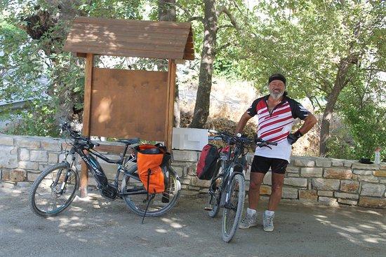 Adams E-Bikes Crete