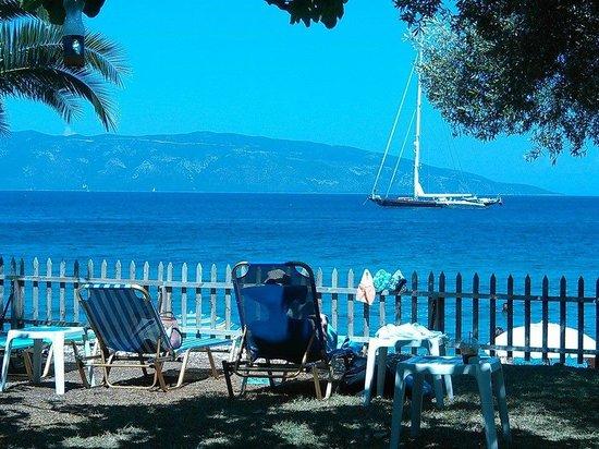 Mareggiata Beach Bar-Night Club