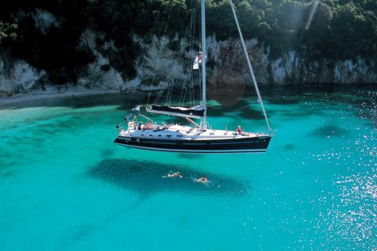 Naos Travel & Cruises