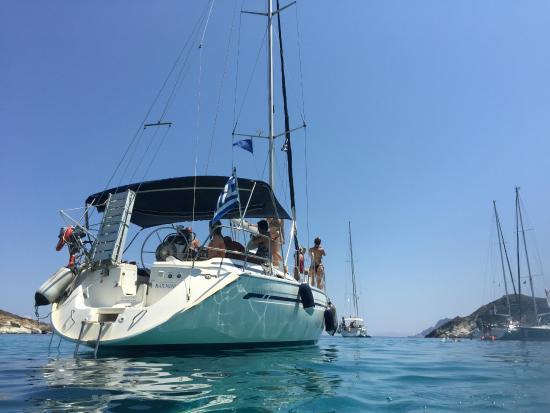 Chrisopigi Travel Boat Tour