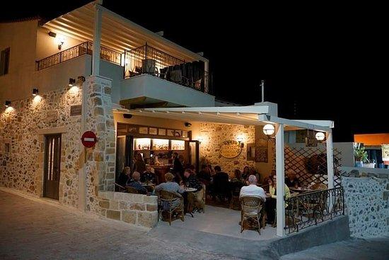 Dionysos Cafe - Bar