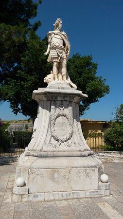 Schulenburg Statue